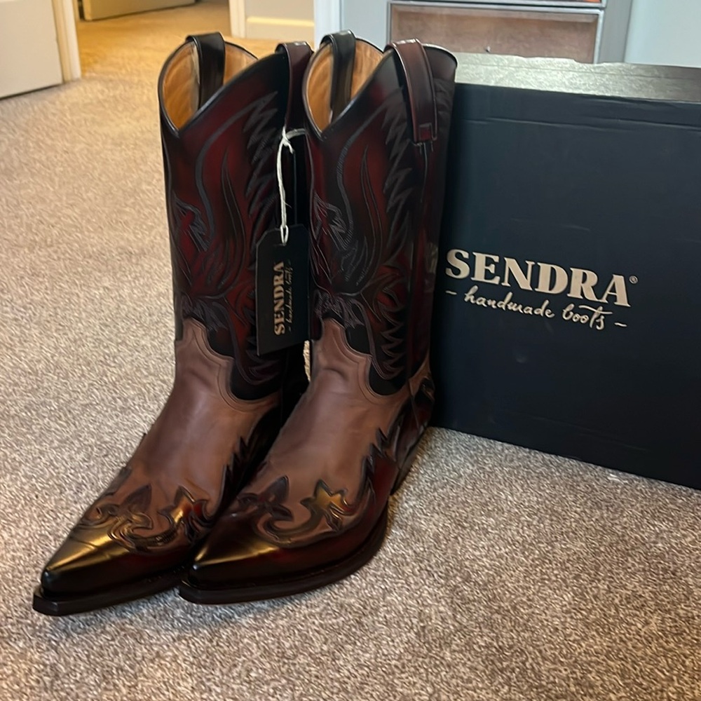 NWT Sendra 2tone snip toe boots men’s size 8.5